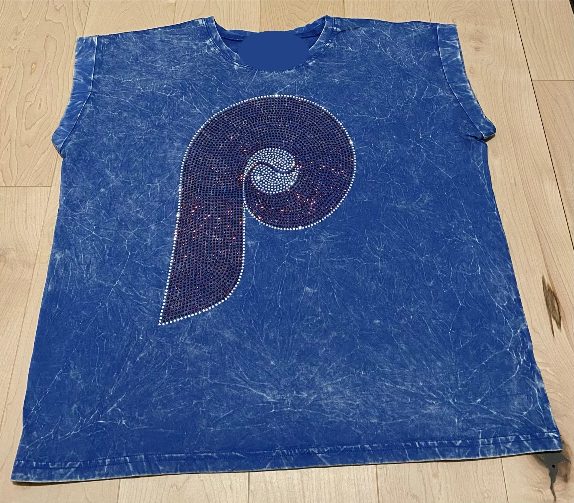 Phillies P Logo Bling Acid Washed T-Shirt