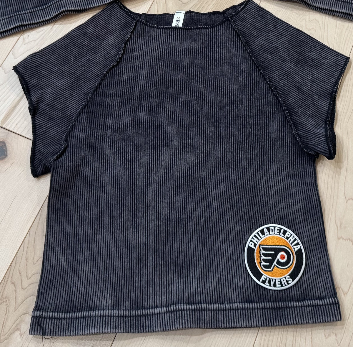 Flyers Patch Ribbed Crop Tee