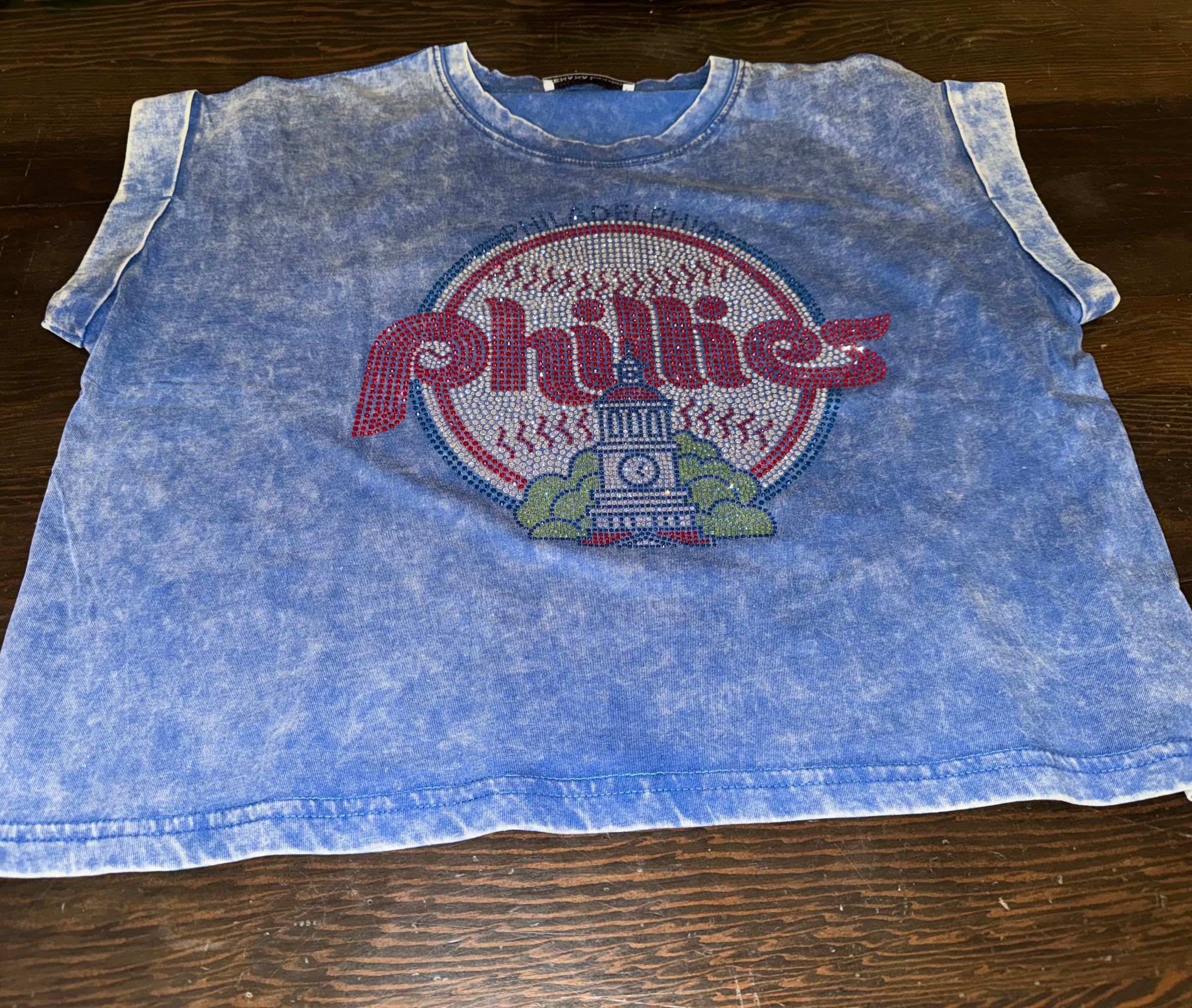 Phillies Baseball Vintage Washed More Cropped Tee