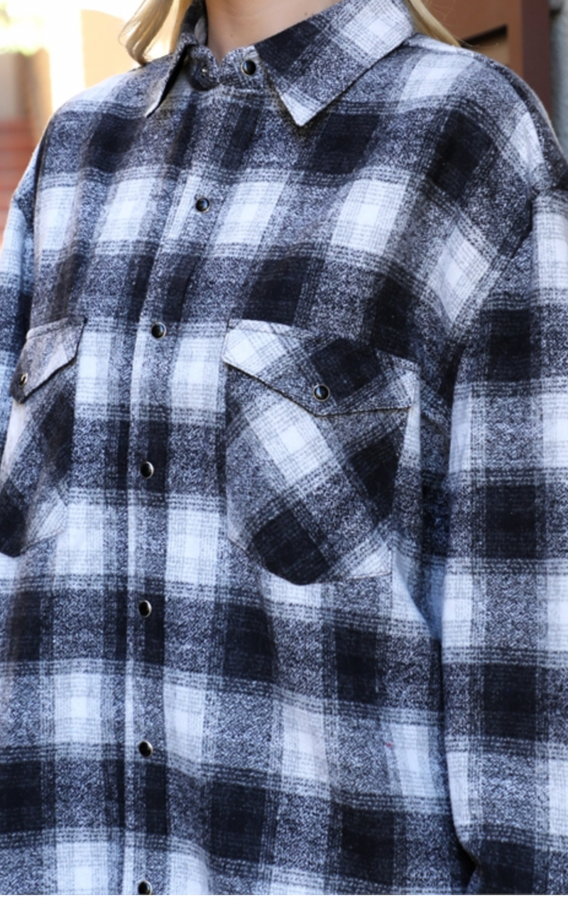 Snap Button Flannel ( MY FAVE )