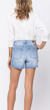 Hi-Waist Destroyed Judy Blue's